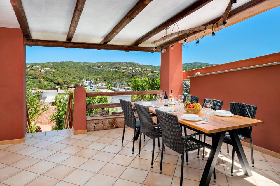 Patio, Natural landscape, View (from property/room), Balcony/Terrace, Dining area