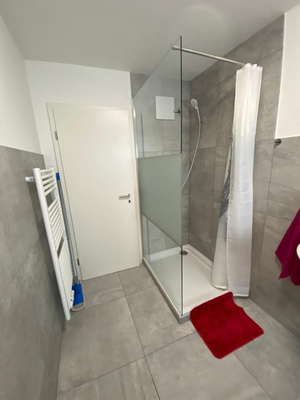 Shower, Bathroom, towels