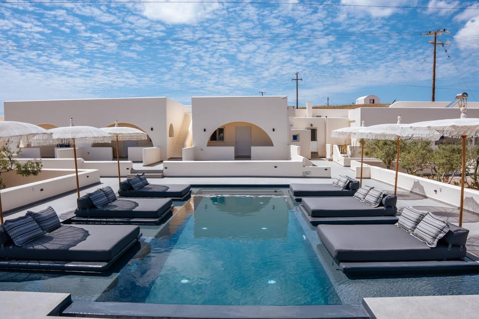 Property building, Swimming pool