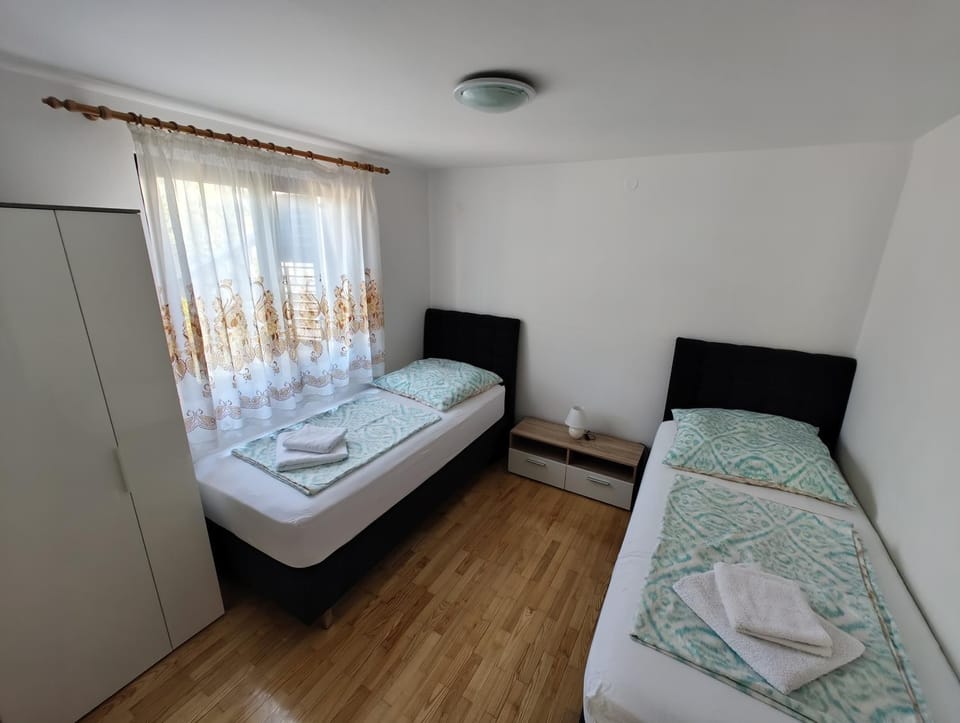 Bed, Photo of the whole room, Bedroom, towels, wardrobe