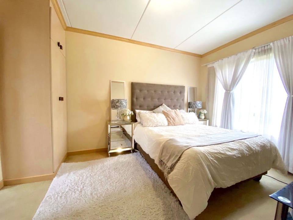 Siena Sun Luxury Suite 1 Apartment in Gauteng