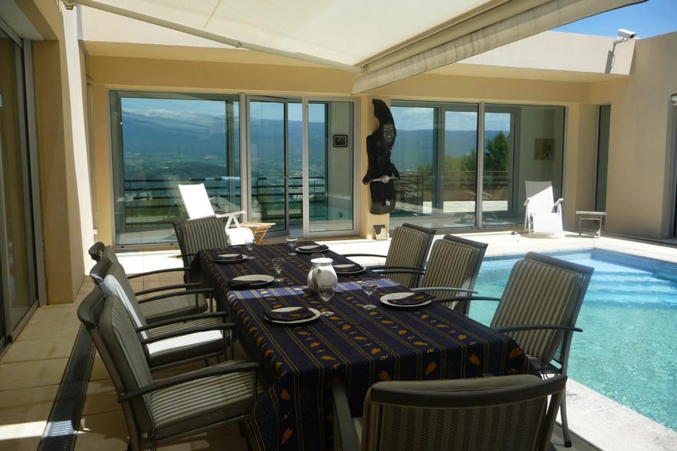 Patio, View (from property/room), Dining area, Pool view, Swimming pool