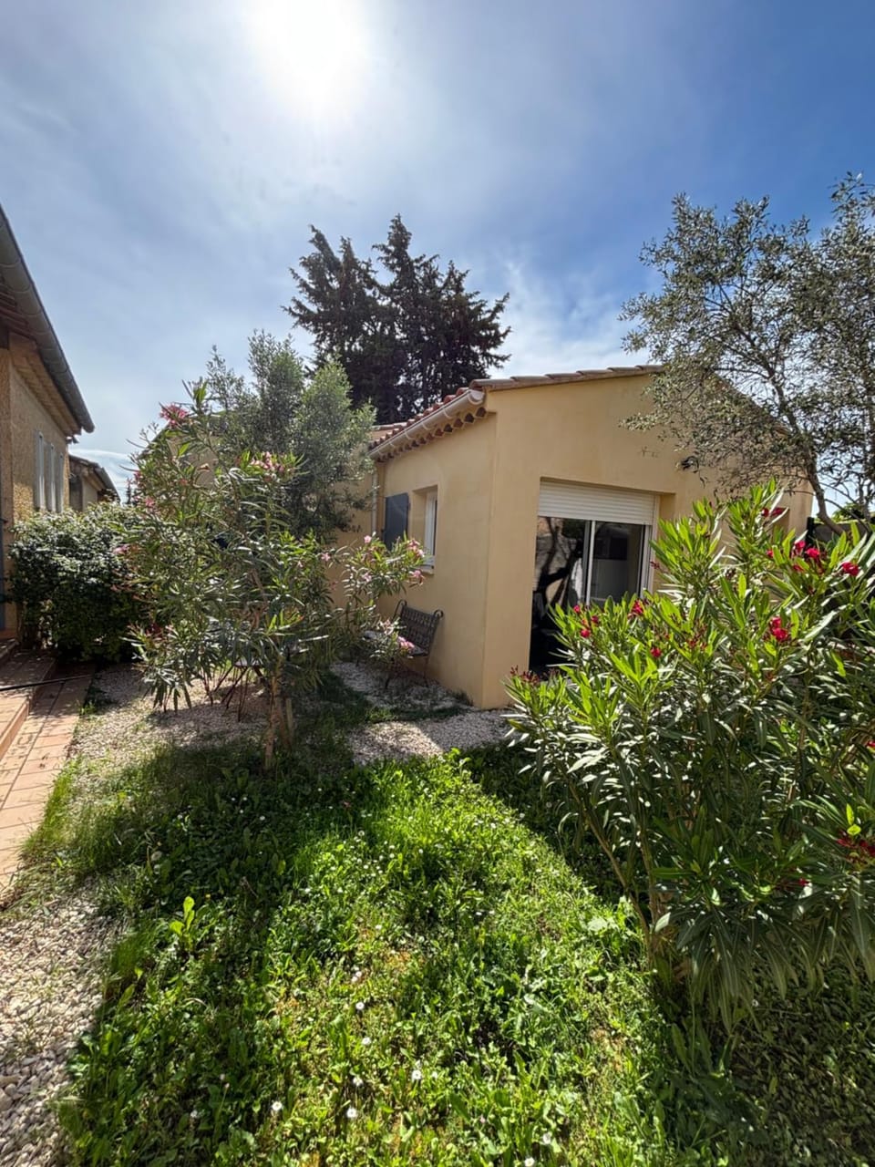Gîte Lou Sabaï au pied des dentelles de Montmirail, piscine partagée Apartment in Carpentras