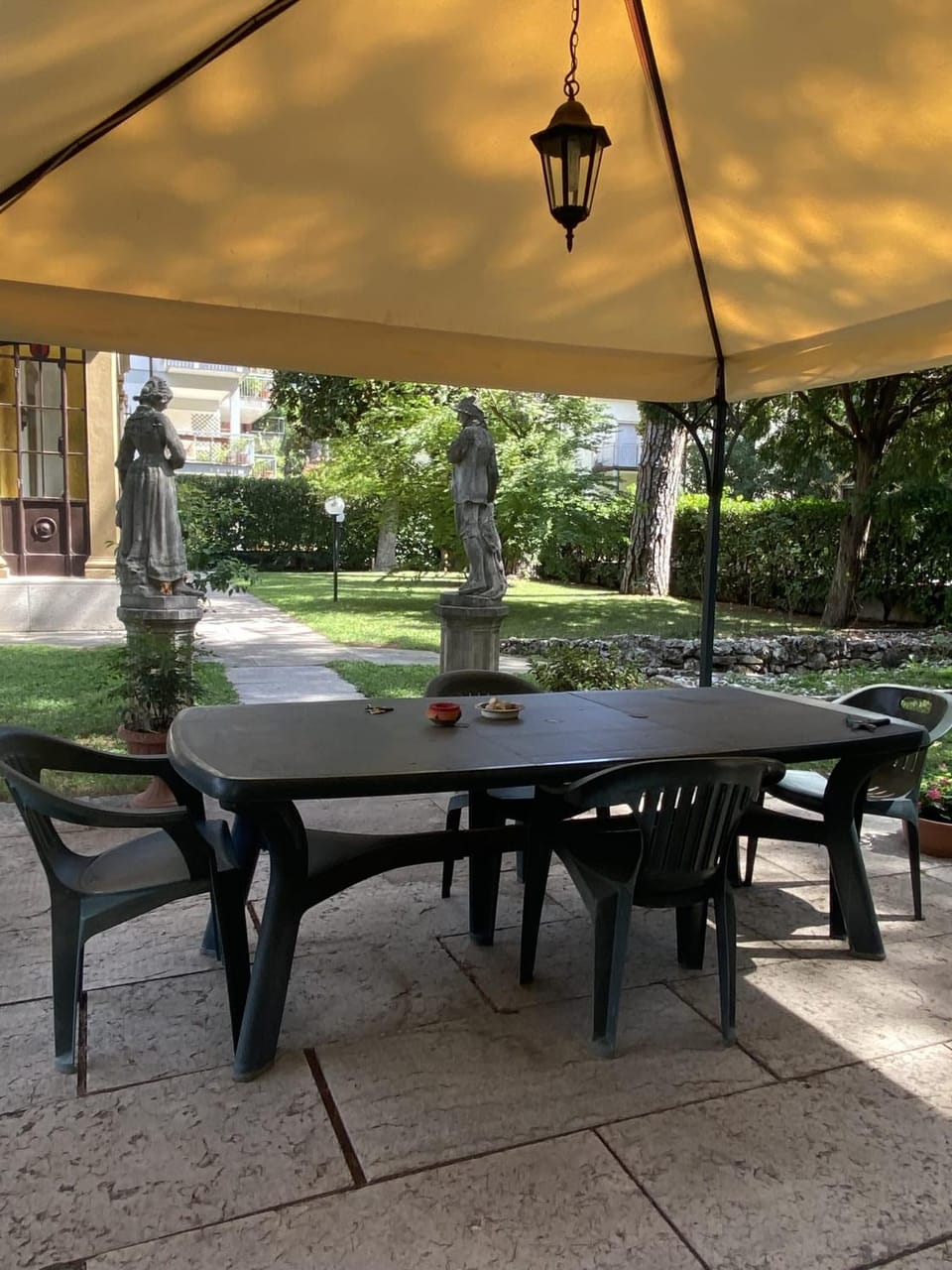 Monolocale in villa con giardino vicino al centro Apartment in Verona