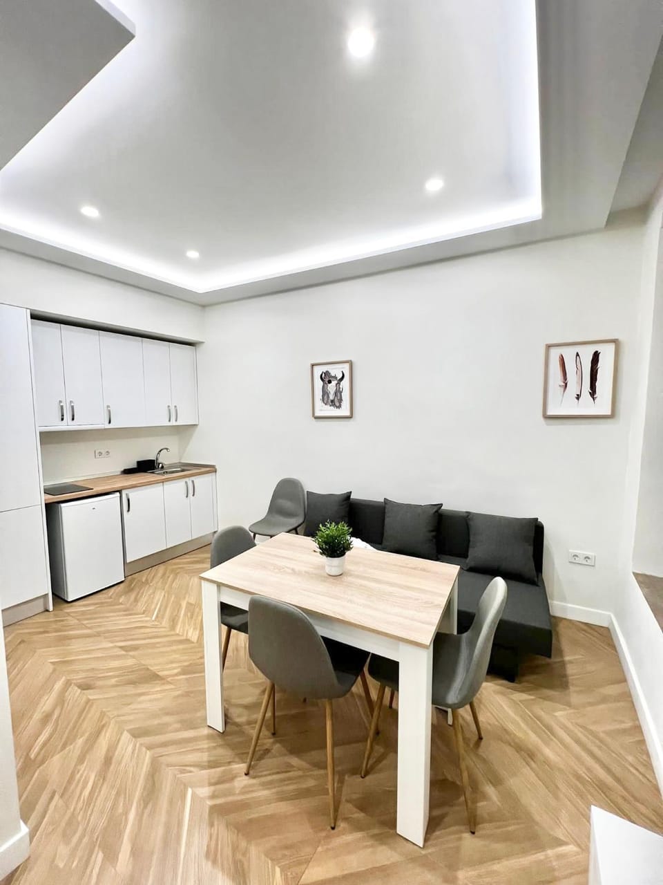 Kitchen or kitchenette, Living room, Dining area