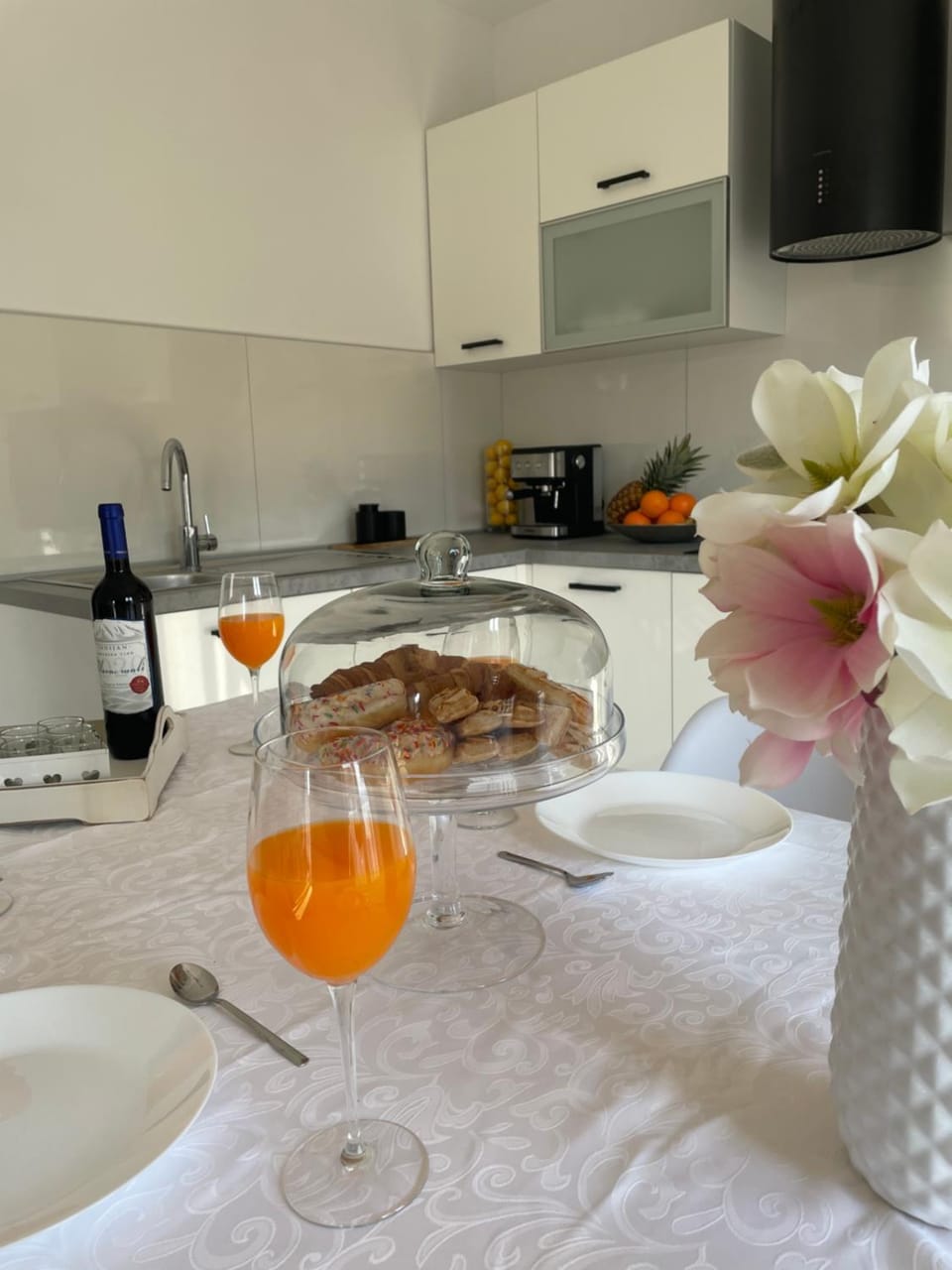 Kitchen or kitchenette, Dining area, kitchen