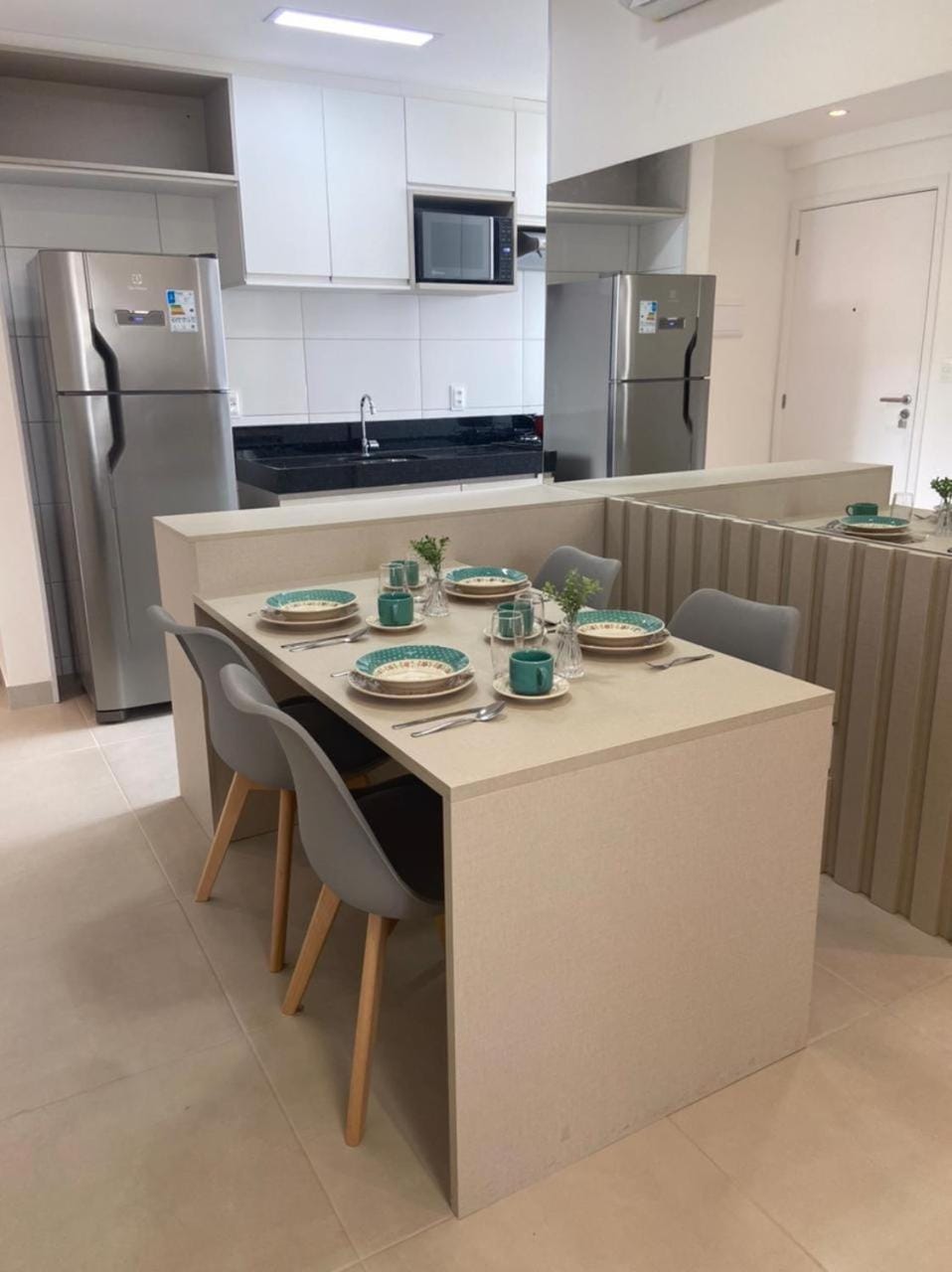 Kitchen or kitchenette, Dining area, minibar