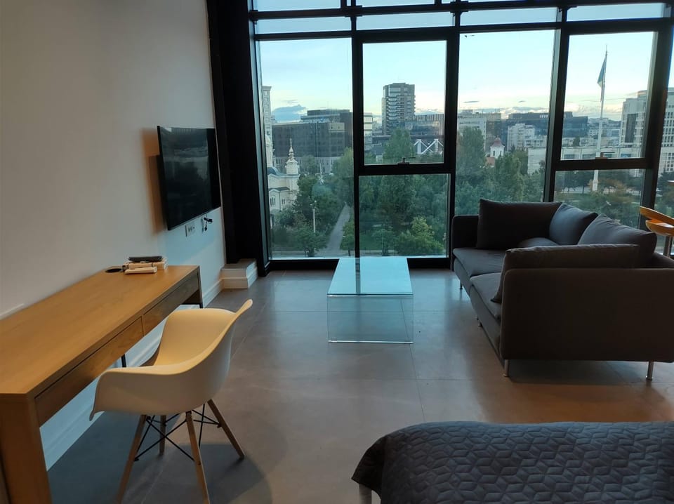 TV and multimedia, Seating area