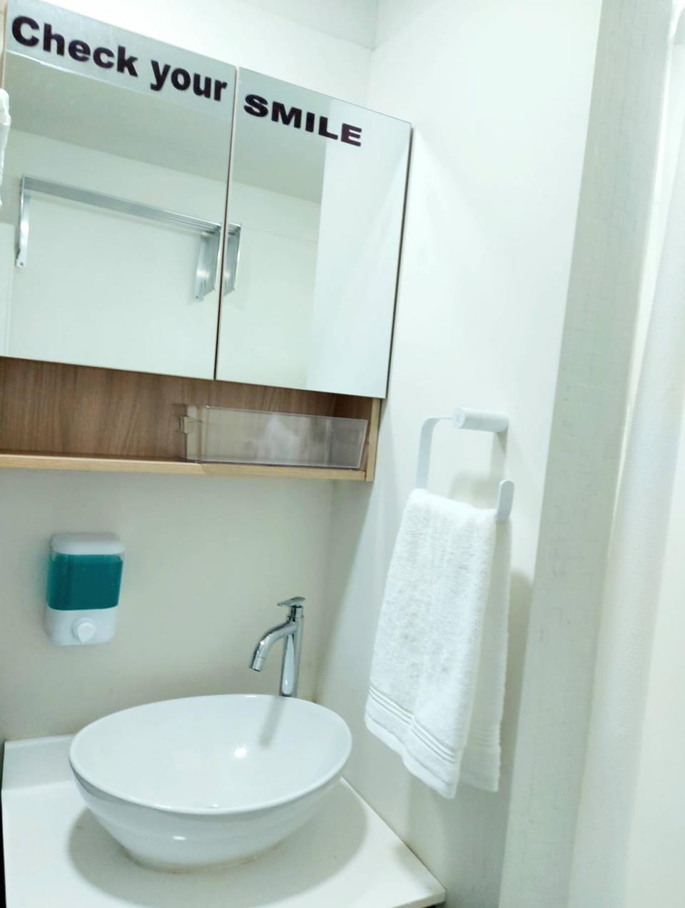 Bathroom, towels