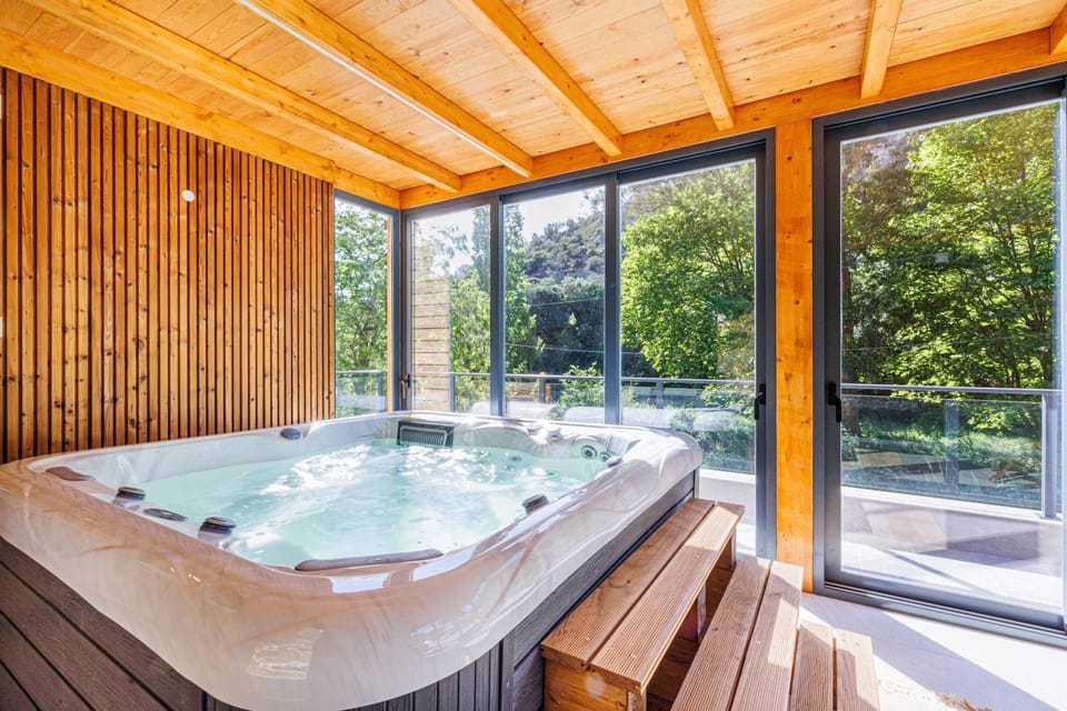 Natural landscape, Hot Tub