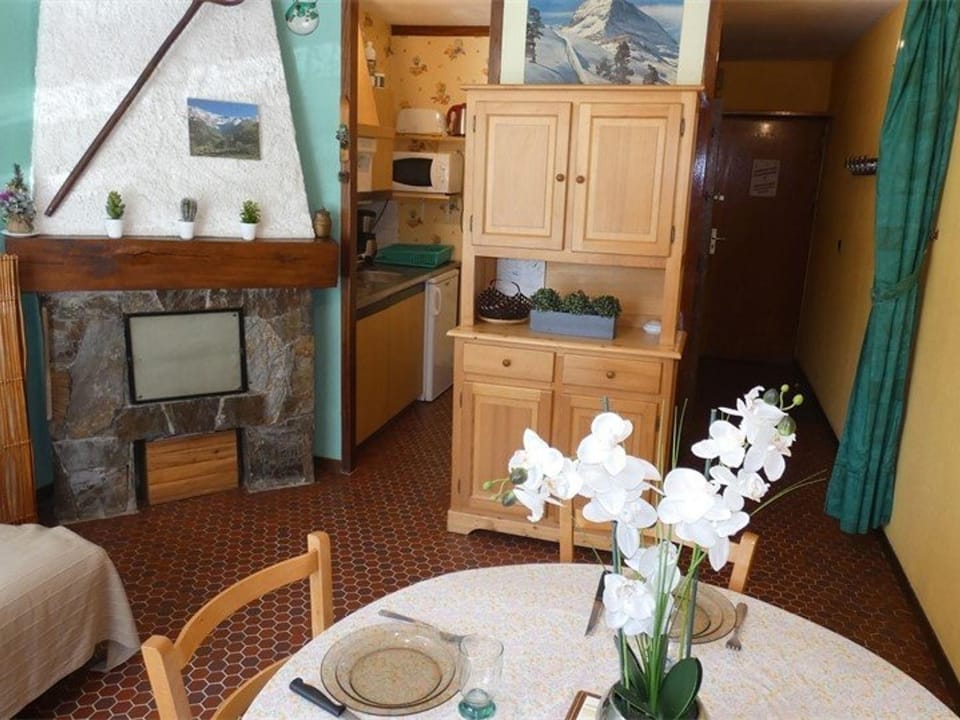 Studio cosy 4 pers, St Lary Soulan, pied des pistes, parking, TV, kitchenette équipée - FR-1-457-324 Apartment in Saint-Lary-Soulan