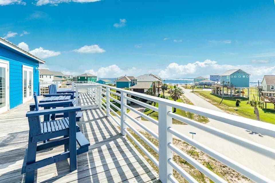 Bluefin - Panoramic Sea, Bridge & Bay Views! House in Alvin