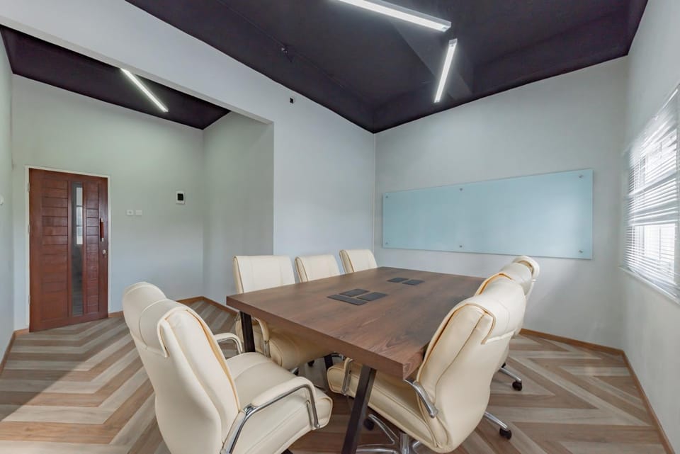 Meeting/conference room