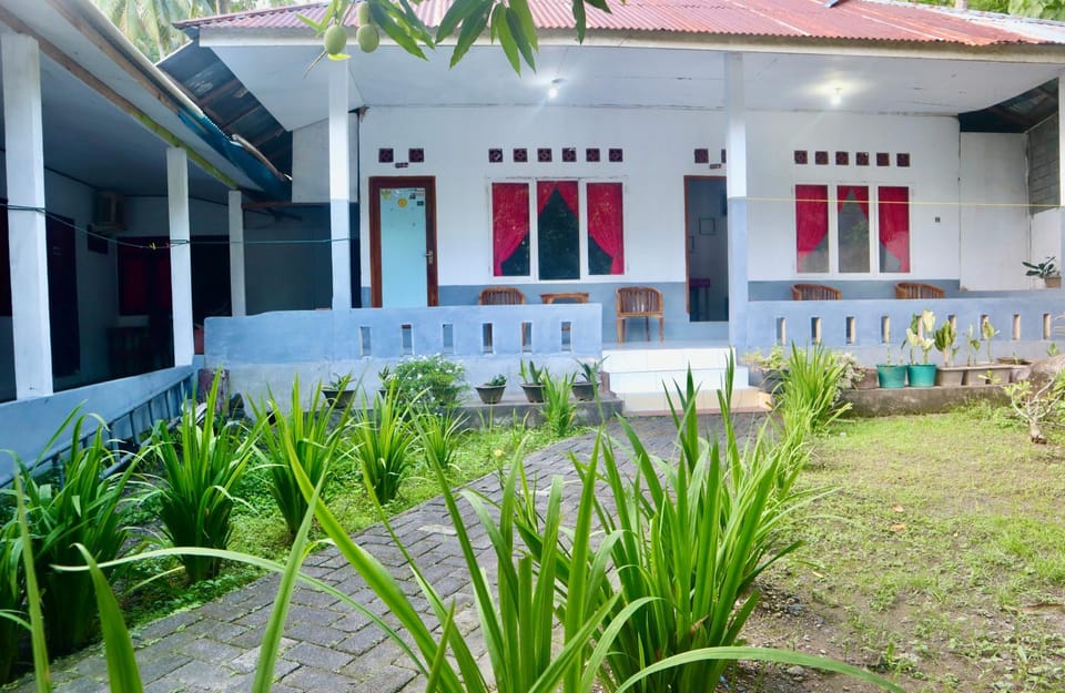Property building, Balcony/Terrace, Bedroom