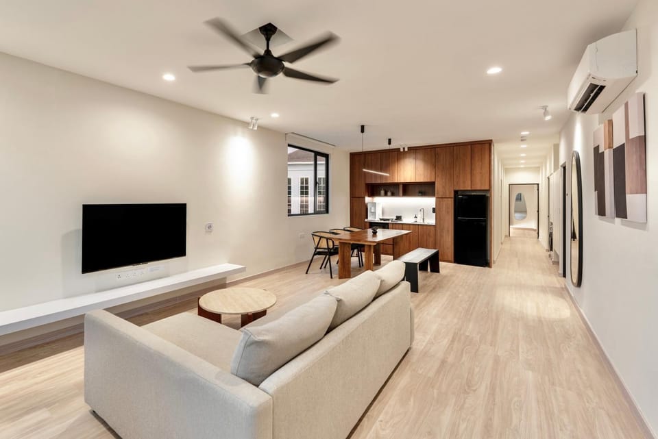 Living room, Dining area
