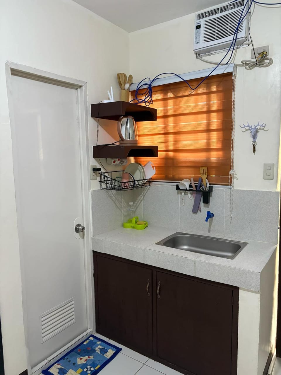AIRPORT VILLAMOR TRANSIENT ROOMS Vacation rental in Pasay