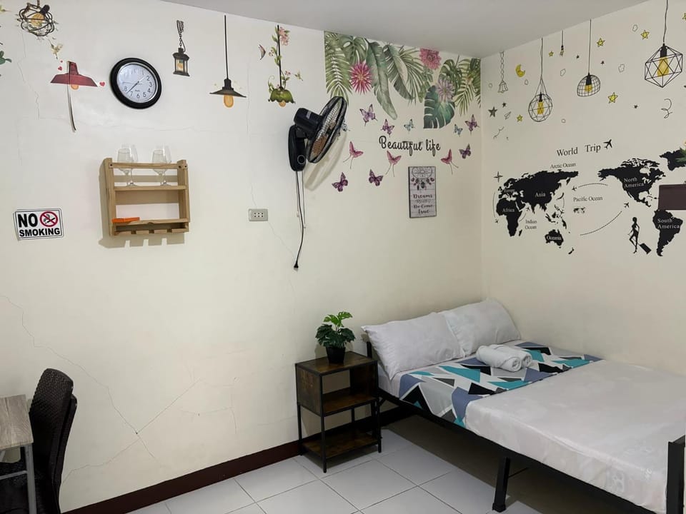 AIRPORT VILLAMOR TRANSIENT ROOMS Vacation rental in Pasay