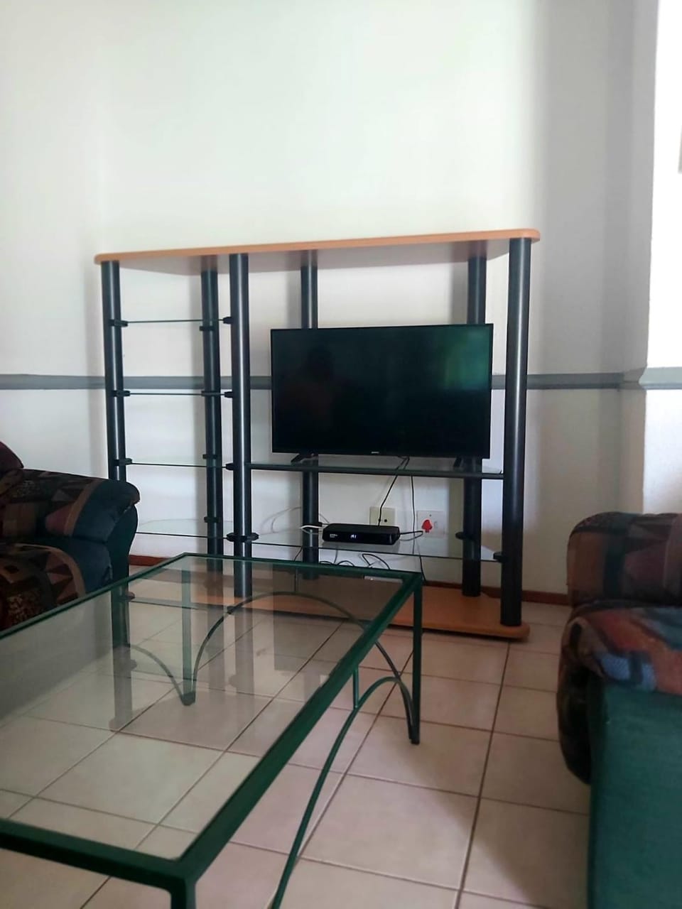 Communal lounge/ TV room, TV and multimedia, Living room, Seating area