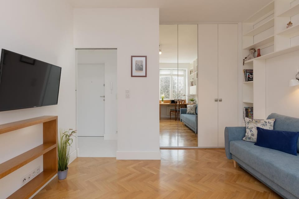 Communal lounge/ TV room, TV and multimedia, Living room, Seating area