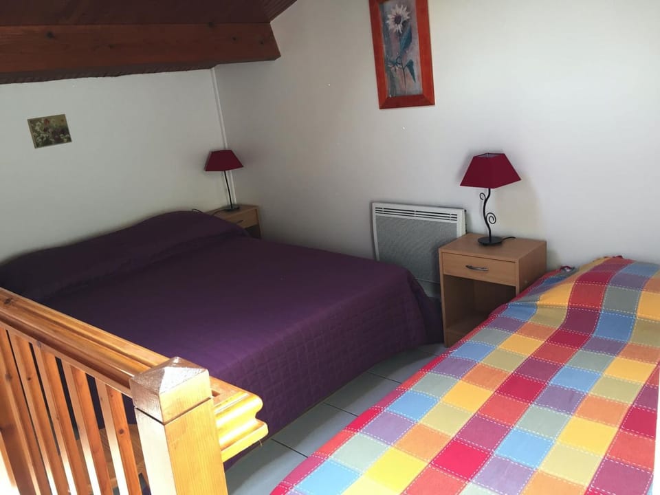 Pavillon à 150m de la plage, 5 couchages - FR-1-336-37 Apartment in Pays de la Loire