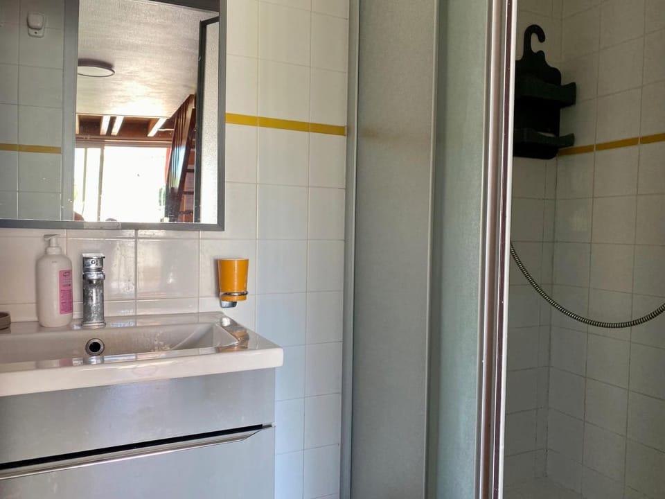 Pavillon à 150m de la plage, 5 couchages - FR-1-336-37 Apartment in Pays de la Loire