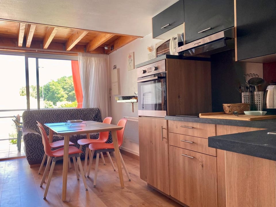 Pavillon à 150m de la plage, 5 couchages - FR-1-336-37 Apartment in Pays de la Loire