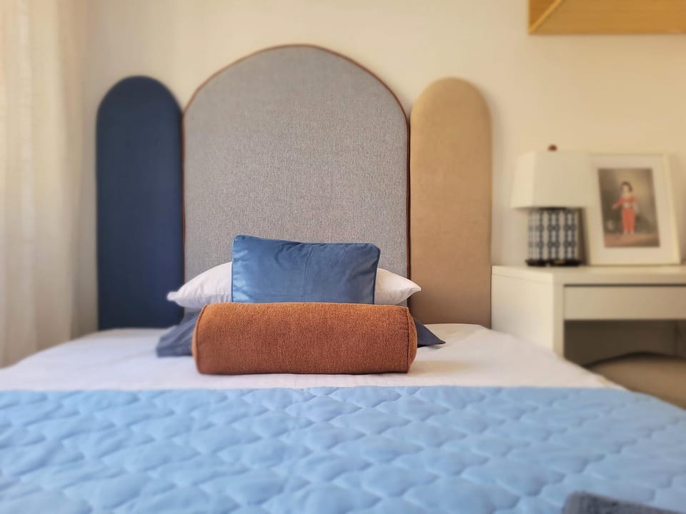 Bed, Photo of the whole room, Bedroom, Garden view, internet