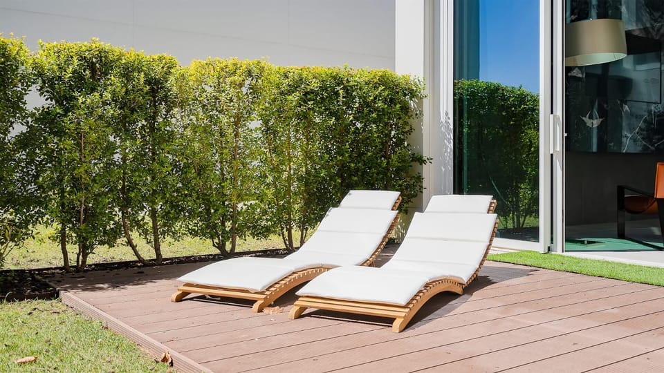 sunbed