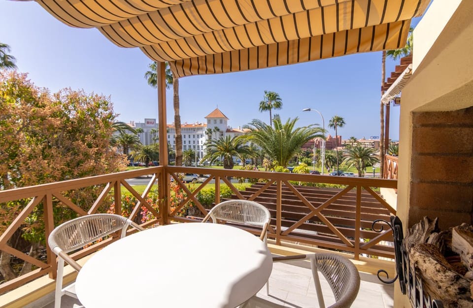 Summer, View (from property/room), Balcony/Terrace, City view, Garden view