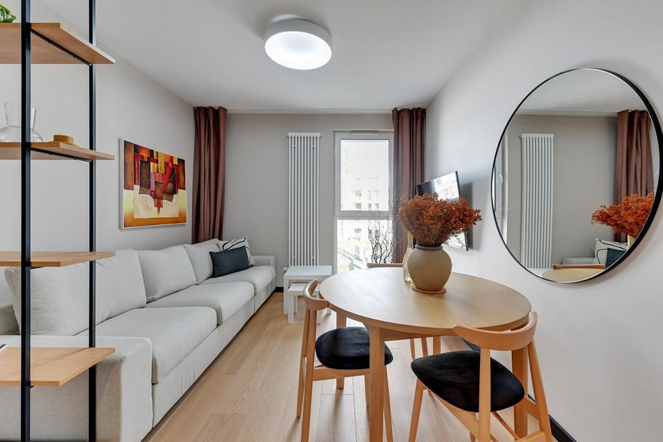 TV and multimedia, Photo of the whole room, Decorative detail, Dining area, Area and facilities