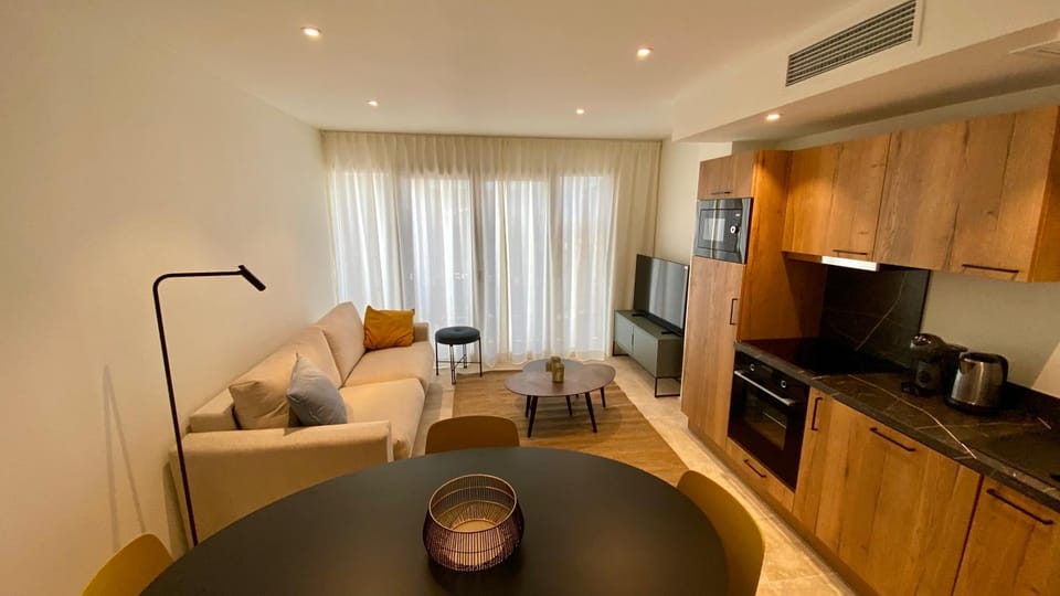 Les Papillons du Ventoux - La Petite Tortue - één slaapkamer met terras Apartment in Malaucène