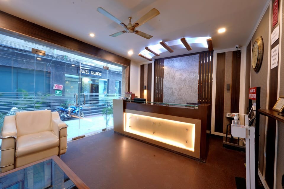 Property building, Lobby or reception