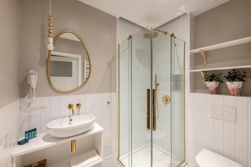 Shower, Toilet, Bathroom, heating