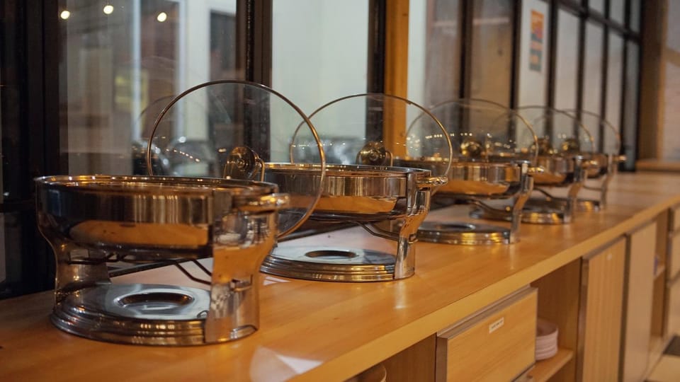 Restaurant/places to eat, Restaurant/places to eat, Banquet/Function facilities