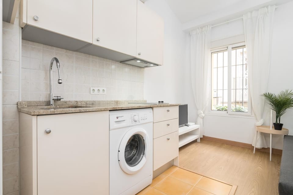 Precioso apartamento con habitacion separada en centro historico de Malaga Apartment in Malaga