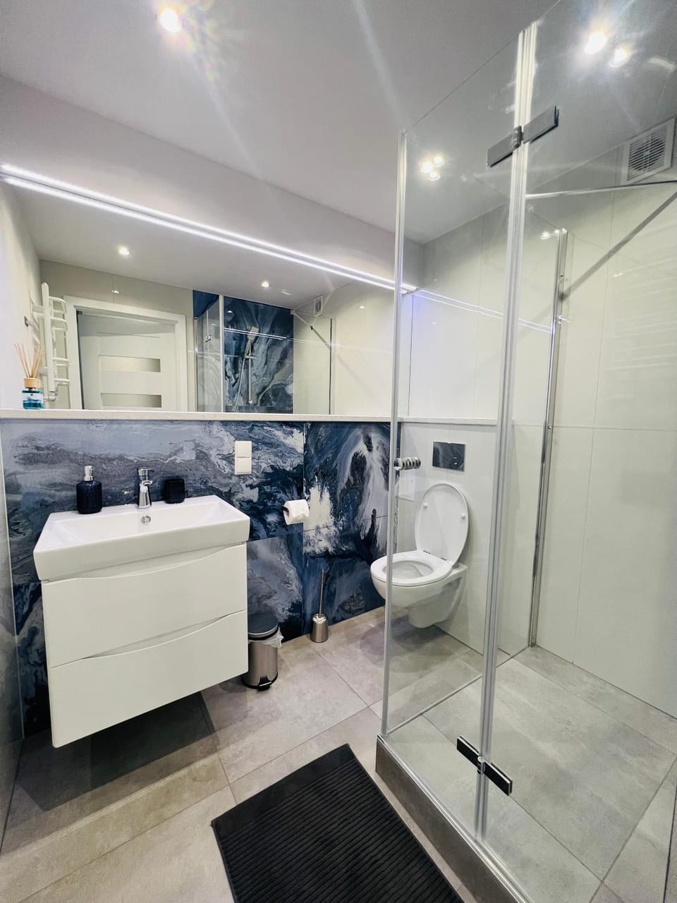 Toilet, Bathroom