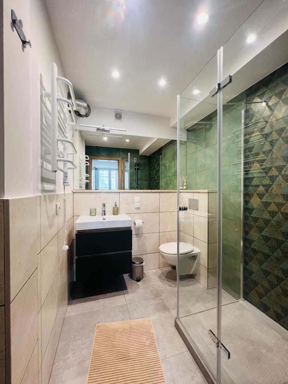 Shower, Toilet, Bathroom