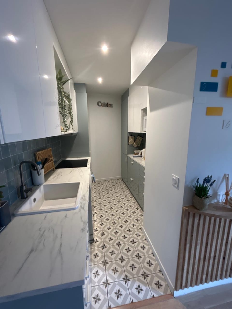 Kitchen or kitchenette