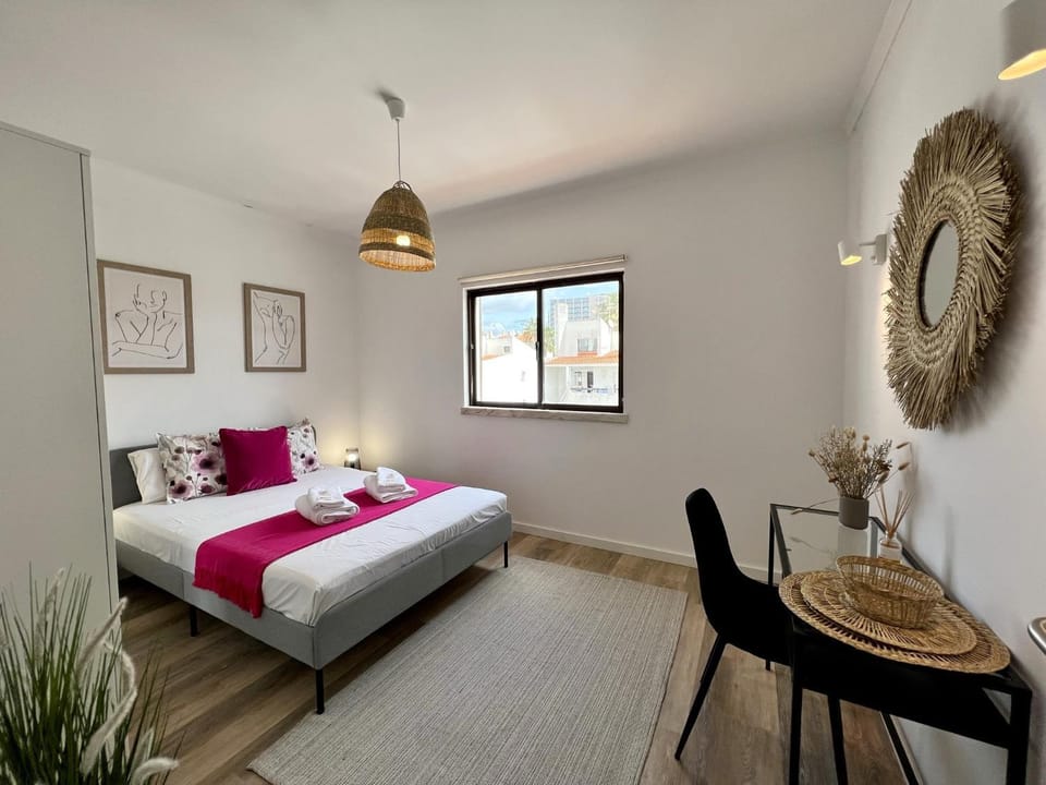 Bed, Bedroom