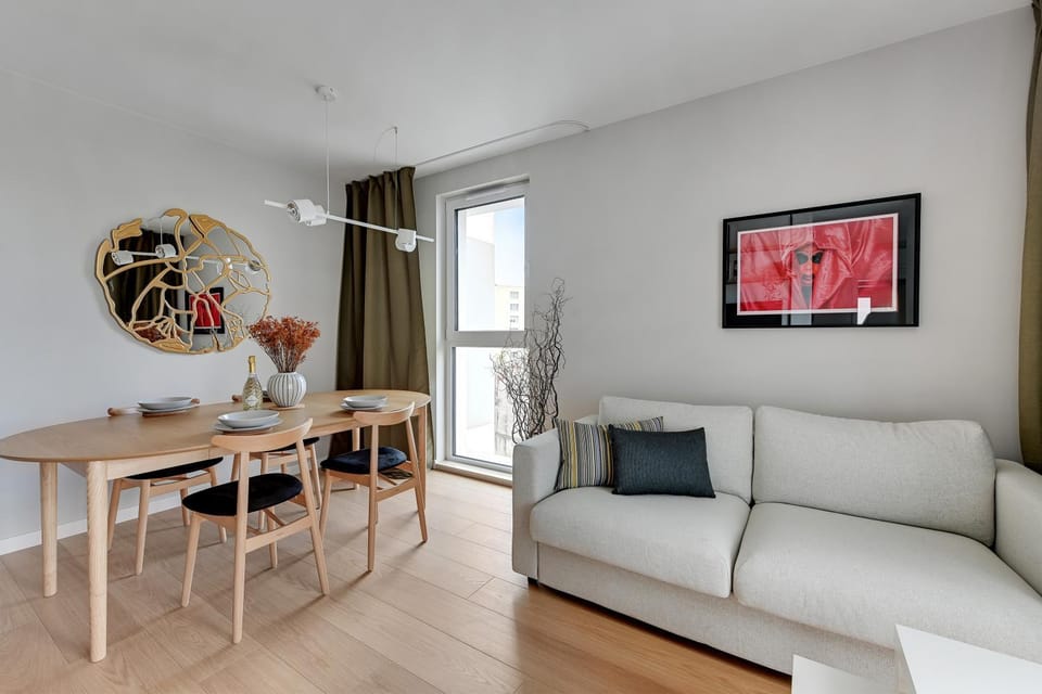Living room, Photo of the whole room, Decorative detail, Dining area, Area and facilities