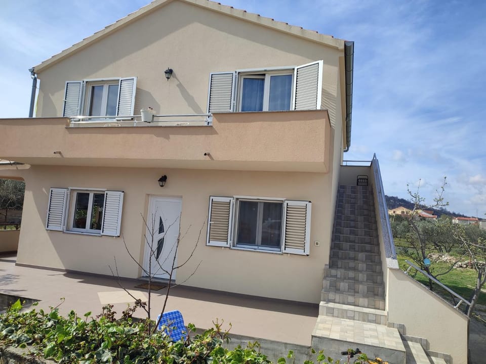 Property building, Facade/entrance, View (from property/room)