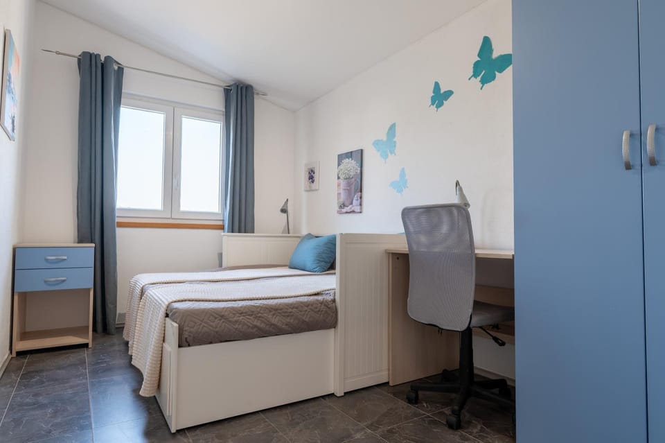 MURTELA, 2-bedroom apartment Apartment in Šibenik-Knin County, Croatia