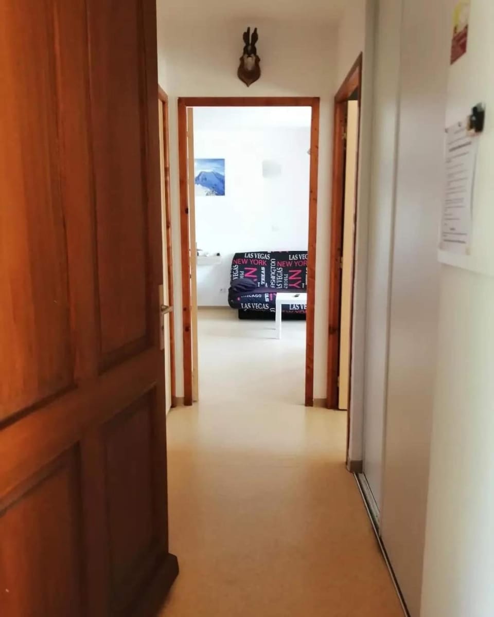 Appartement T2 AVEC BALCON A proximité d'Ax les thermes Apartment in Occitanie