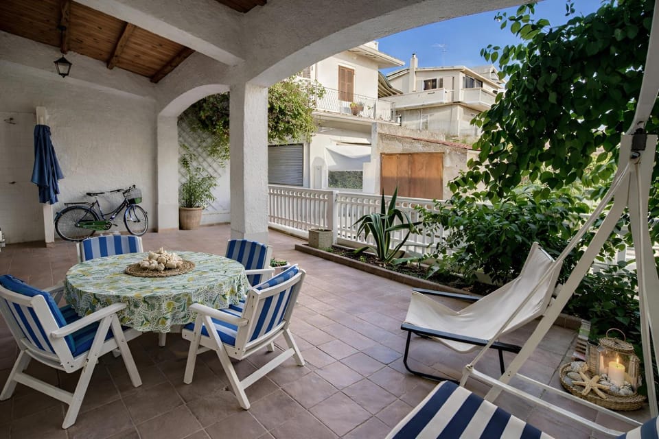 Patio, View (from property/room), Dining area