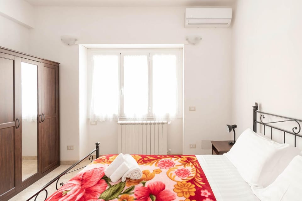View (from property/room), Other, Bedroom