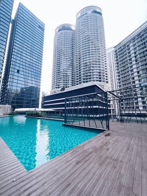 [PROMO]Connected train 1 Bedroom (ABOVE MALL)6 Apartment in Petaling Jaya