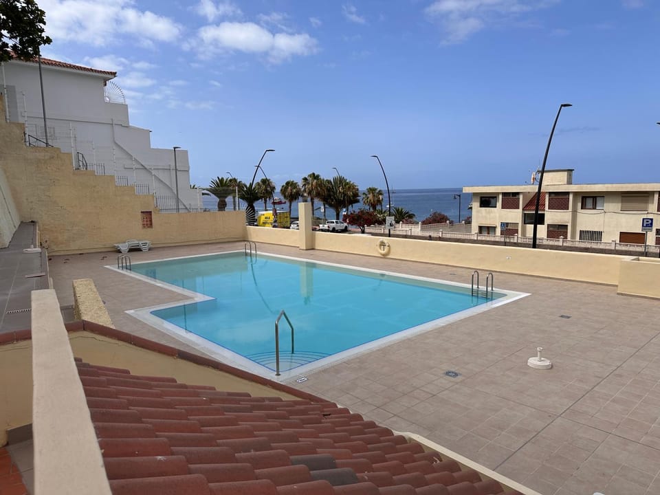 Sea view, Swimming pool