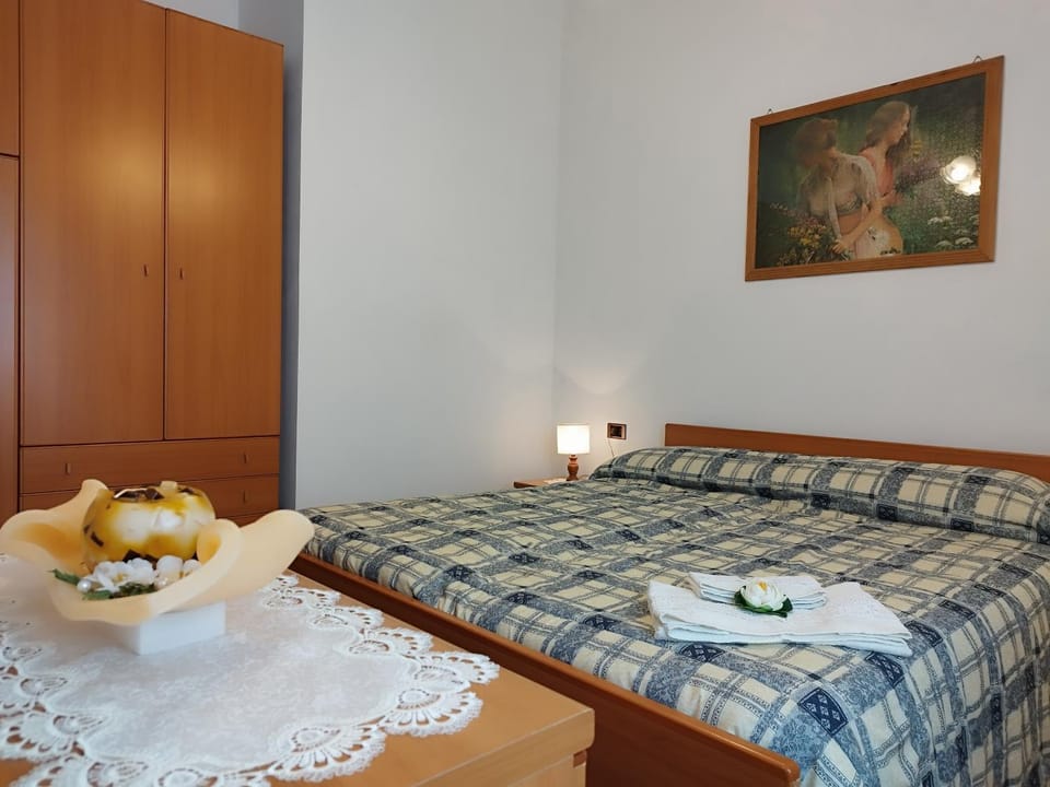 Bedroom, Family, wedding