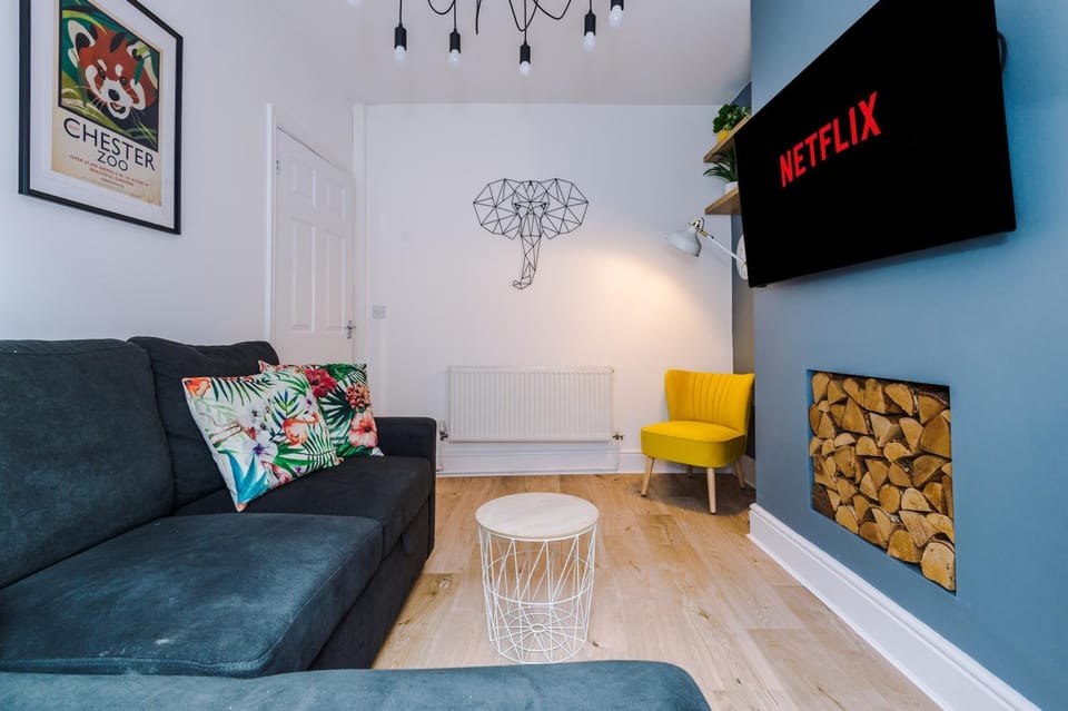 TV and multimedia, Living room, Seating area