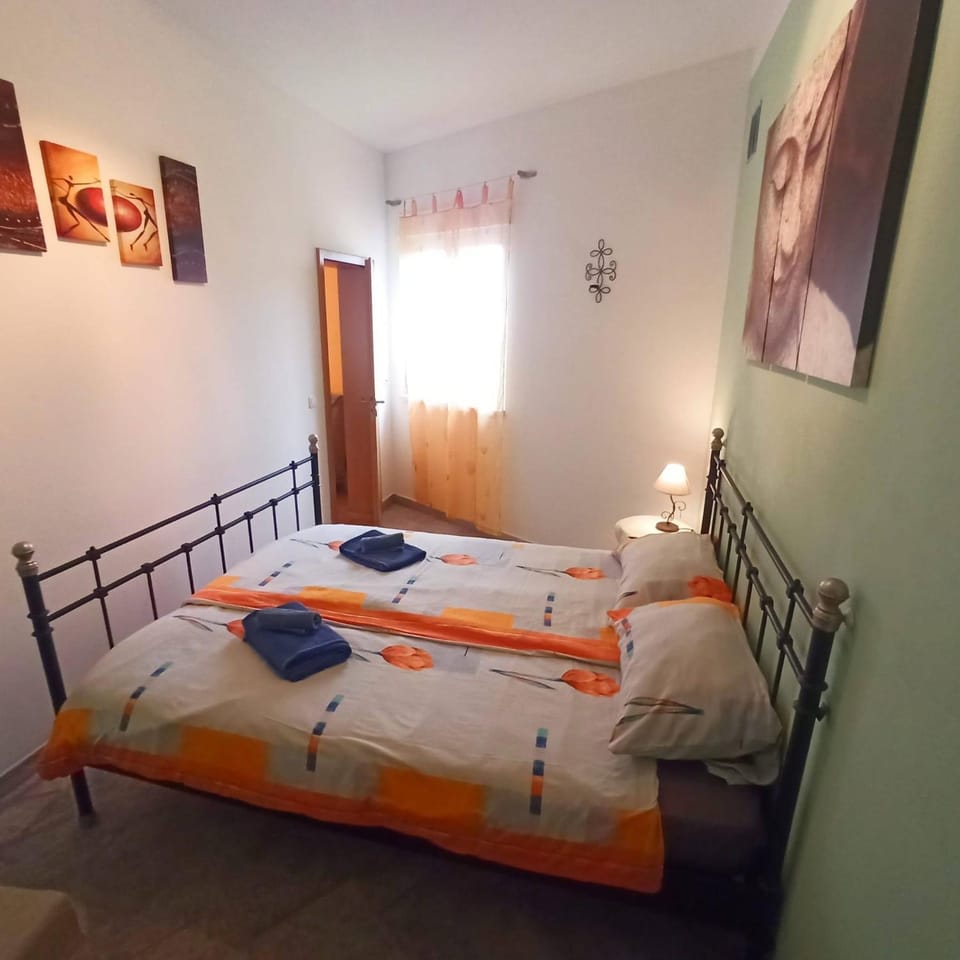 Casa Tamara quiet holiday flat with Pool great view of the mountains and the sea Apartment in Abona